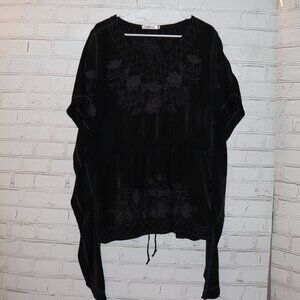 🖤 Monoreno Embroidered Boho Top · Medium